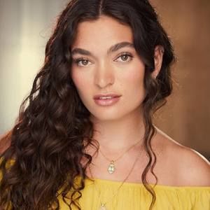 Meet your Posher, Raquel